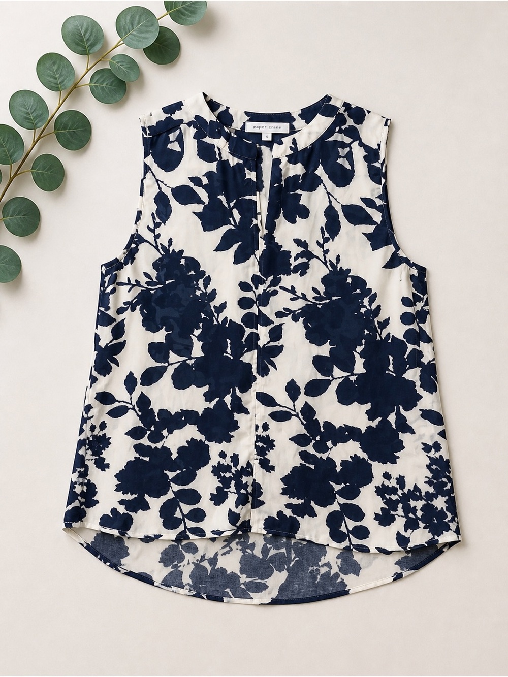 Anthro Paper Crane Sheer Floral Blouse | Navy & Cream Sleeveless Top - Picture 4 of 4